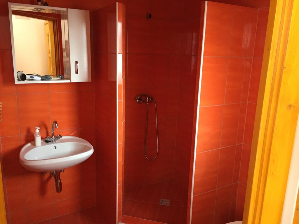 Aqua Thermal Soterapia Es Apartmanhaz Puspokladany Room photo